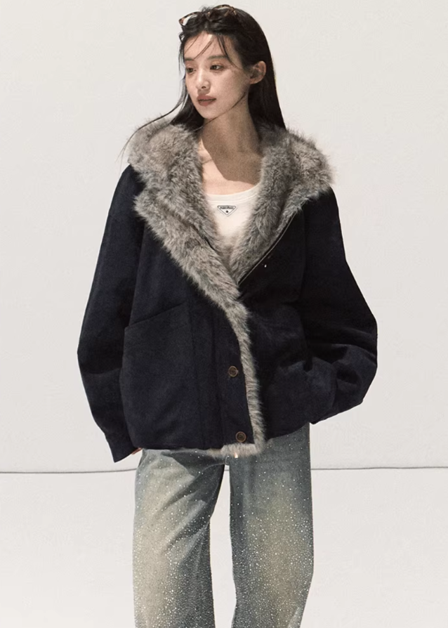 suede fur jacket women, eco friendly faux fur coat, winter 2025 suede outerwear, thick warm fur collar jacket, korean street winter coat, vintage suede shearling jacket, soft suede faux fur jacket women, oversized cozy winter outerwear, nowa tokyo high end street fashion