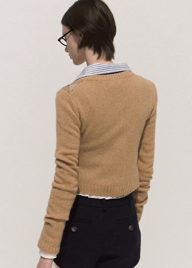 korean argyle knit cardigan, vintage polo sweater women, contrast pattern knitwear, korean retro casual cardigan, lazy wind fall sweater, soft argyle polo knit, korean preppy check sweater, seoul vintage knit top, elegant autumn knit cardigan, wool blend retro top, korean daily layering cardigan, argyle check knitwear women, cozy soft polo sweater, vintage korean fashion outfit, preppy chic argyle cardigan