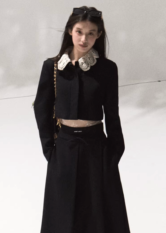 OAKMOO tweed two piece set, crochet collar suit women, wool handmade set outfit, vintage long skirt set, elegant autumn winter suit, chic Korean fashion outfit, tweed crop top set, OAKMOO AW collection, classic black skirt suit, minimalist luxury fashion