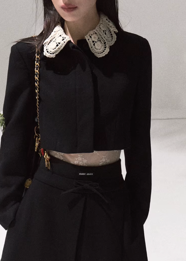 OAKMOO tweed two piece set, crochet collar suit women, wool handmade set outfit, vintage long skirt set, elegant autumn winter suit, chic Korean fashion outfit, tweed crop top set, OAKMOO AW collection, classic black skirt suit, minimalist luxury fashion