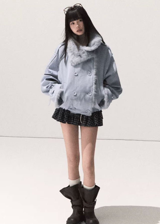 OAKMOO fur collar coat, plush cropped jacket women, heavy wool winter coat, faux fur lapel coat, autumn winter thick short jacket, Korean fashion outerwear, elegant wool jacket, OAKMOO AW collection, warm stylish coat, luxury short winter jacket