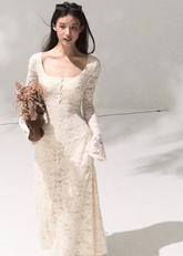 OAKMOO lace mini dress, square neck slim dress, bodycon lace dress women, long sleeve lace top dress, elegant autumn dress 2025, chic Korean lace dress, winter fitted dress women, OAKMOO AW collection, lace cocktail dress, minimalist fashion outfit