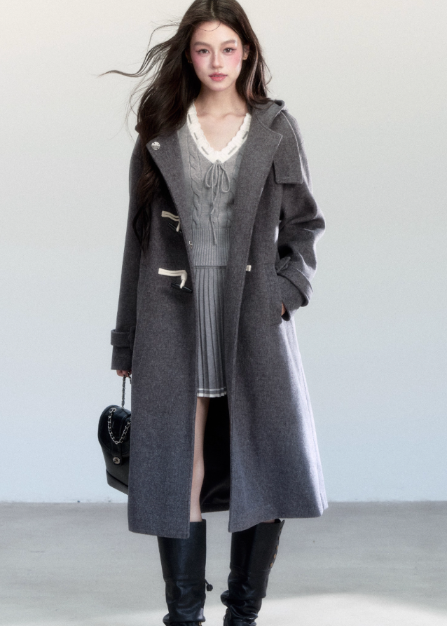 Fragileheart knit skirt set, lace V-neck sweater, pleated mini skirt outfit, luxury Korean fashion, quiet luxury womenswear, pastel noir aesthetic, elegant pre-autumn outfit, grey two-piece knit set, romantic feminine fashion, K-fashion 2025, vintage-inspired knitwear, soft Korean fashion, delicate pleated skirt look, refined knit coordination