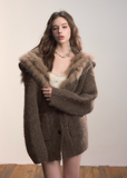 VIAPITTI fur knit coat, fox fur lapel cardigan, luxury streetwear women, autumn winter warm jacket, plush knit sweater coat, oversized lapel cardigan, edgy Korean fashion, street luxe outerwear, heavy knit fur coat, K-fashion 2025, warm winter cardigan, soft fur trim jacket, urban chic knitwear, modern street fashion