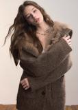 VIAPITTI fur knit coat, fox fur lapel cardigan, luxury streetwear women, autumn winter warm jacket, plush knit sweater coat, oversized lapel cardigan, edgy Korean fashion, street luxe outerwear, heavy knit fur coat, K-fashion 2025, warm winter cardigan, soft fur trim jacket, urban chic knitwear, modern street fashion