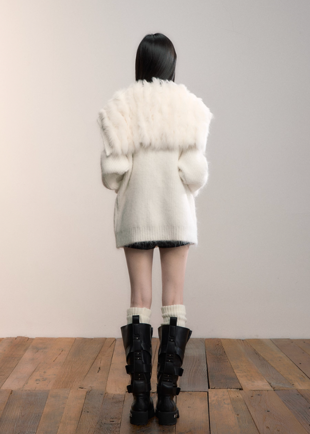VIAPITTI fur knit coat, fox fur lapel cardigan, luxury streetwear women, autumn winter warm jacket, plush knit sweater coat, oversized lapel cardigan, edgy Korean fashion, street luxe outerwear, heavy knit fur coat, K-fashion 2025, warm winter cardigan, soft fur trim jacket, urban chic knitwear, modern street fashion