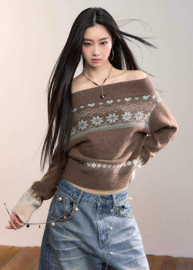 VIAPITTI off shoulder knit, fair isle sweater women, contrast wool knitwear, edgy Korean fashion, autumn winter sweater, one shoulder knit top, street style knitwear, Nordic pattern sweater, K-fashion 2025, warm wool knitted top, urban chic sweater, relaxed street knit, soft winter outfit, modern Korean streetwear