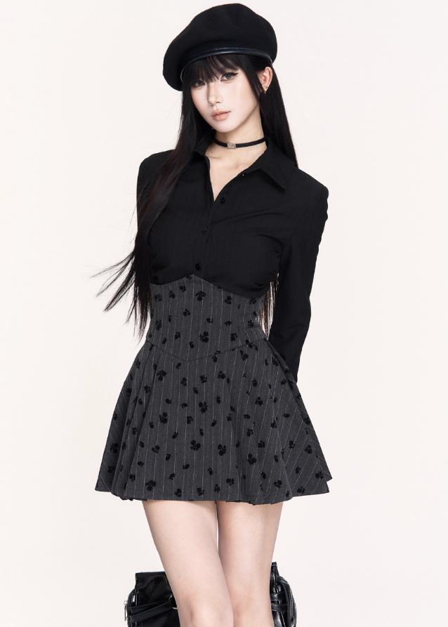 dark academia pleated skirt, gothic rose print mini skirt, ultra high waist corset skirt, fishbone shaping pleated skirt, VOCK dark schoolgirl style, striped gothic mini skirt, dark Japanese academy fashion, slimming high waist skirt, gothic streetwear skirt, punk pleated mini, corset waist A-line skirt, VOCK aesthetic bottom, dark rose pattern skirt, edgy girl high waist mini, gothic academy outfit, black pleated fishbone skirt