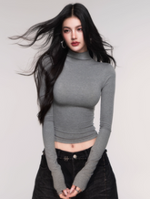 Minimal Curve High-Neck Long Sleeve