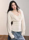 VIA PITTI knit top, faux fox fur halter top, Y2K fur trim top, cross-strap knitwear, winter sexy knit top, fur patchwork sweater, women’s halter long sleeve top, Korean Y2K knitwear, VIA PITTI autumn winter top, slim fit halter knit top, trendy fur trim shirt