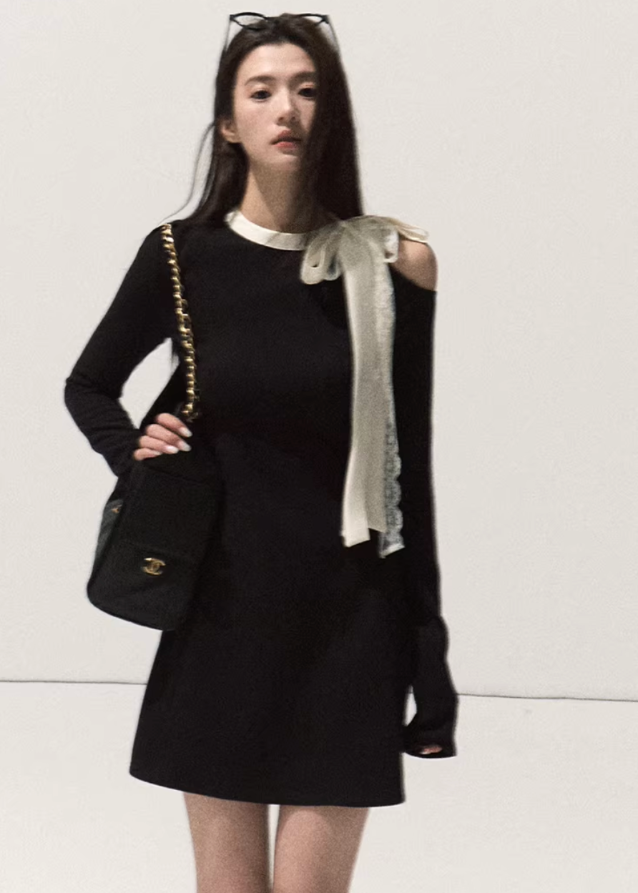 OAKMOO dress, black lace bow dress, lyocell slim dress, fall winter knit dress, Korean street style dress, long sleeve slim dress, ribbon detail dress, feminine black dress, lace-tie dress women, minimalist dark dress