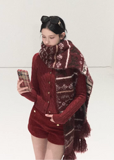 OAKMOO wool scarf, Fair Isle scarf women, handmade winter scarf, long wool scarf, Christmas scarf women, Korean style winter accessories, Fair Isle knit scarf, winter gift scarf, OAKMOO Christmas collection, wool fringe scarf, women’s winter layering scarf, holiday knit scarf