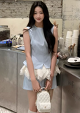 two piece skirt set women, sleeveless top skirt set, korean fashion set, fitted skirt outfit, structured top women, modern feminine outfit, elegant two piece set, body contour set women, chic matching set, minimal style outfit, spring outfit women, refined casual wear, aesthetic fashion set, versatile outfit set, tailored feminine clothing, contemporary women fashion, slim fit skirt set, clean silhouette outfit, parisian style set, everyday elegant outfit