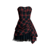 赤黒のチェック柄のチューブトップドレス
