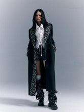 Shoulder pad coat jacket