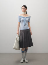 メッシュディテールの魅力的なオフショルダーツイストトップ