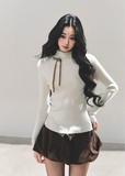 AOMALM, velvety knit top, semi turtleneck top, Korean feminine top, autumn winter knitwear, soft slim fit top,
K-fashion long sleeve shirt, stretchy warm base layer, chic Korean style clothing, stylish women’s basics,
premium knit top for winter, fashionable inner wear women's 2025