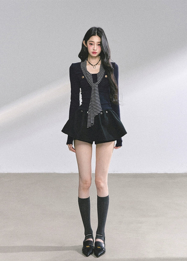 korean striped long sleeve top, contrast stripe knit blouse, korean preppy girl shirt, slim waist top women, korean autumn fashion 2025, korean casual long sleeve, two tone stripe blouse, seoul fashion streetwear top, korean hot girl outfit, trendy kfashion top, contrast stripe knitwear women, minimalist korean preppy top, cute casual stripe shirt, kstyle long sleeve top, korean girl clothing fashion