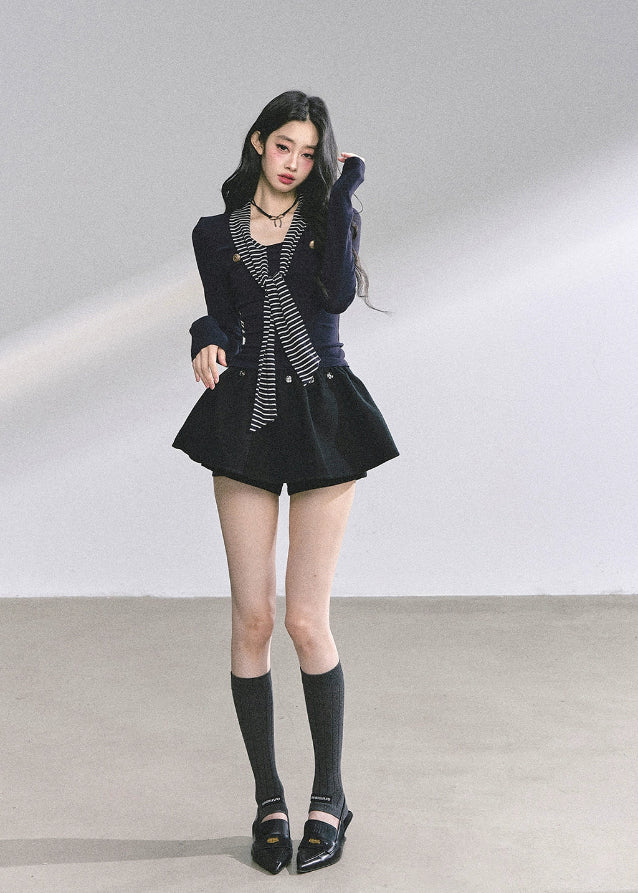 korean striped long sleeve top, contrast stripe knit blouse, korean preppy girl shirt, slim waist top women, korean autumn fashion 2025, korean casual long sleeve, two tone stripe blouse, seoul fashion streetwear top, korean hot girl outfit, trendy kfashion top, contrast stripe knitwear women, minimalist korean preppy top, cute casual stripe shirt, kstyle long sleeve top, korean girl clothing fashion