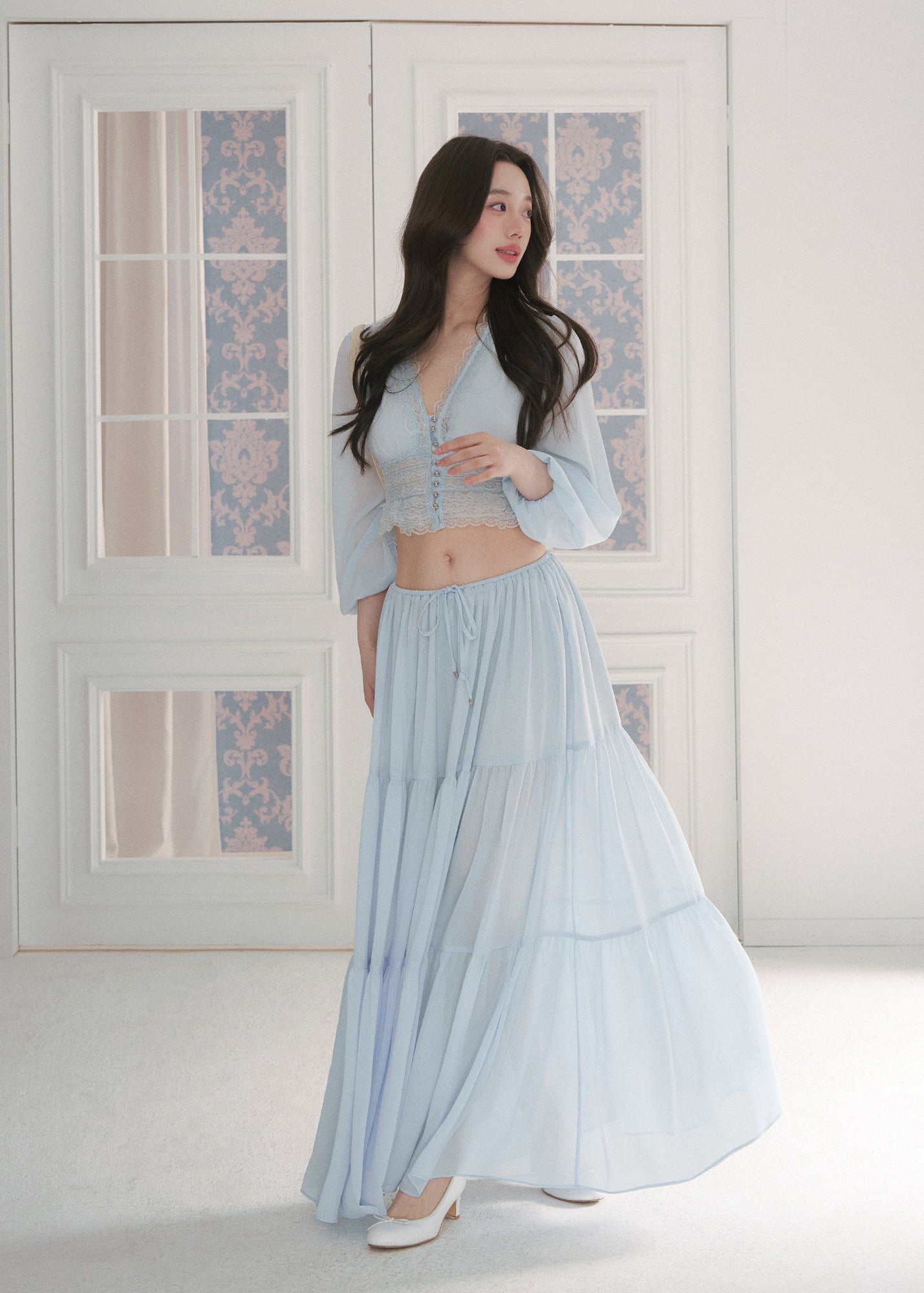 chiffon cake skirt, low rise maxi skirt, resort style skirt, tiered chiffon skirt, feminine Korean skirt, romantic summer skirt, draped long skirt, beach vacation skirt, airy summer skirt, soft chiffon maxi skirt, elegant resort outfit, flowing tiered skirt, Korean feminine fashion, vacation ready skirt, lightweight long skirt