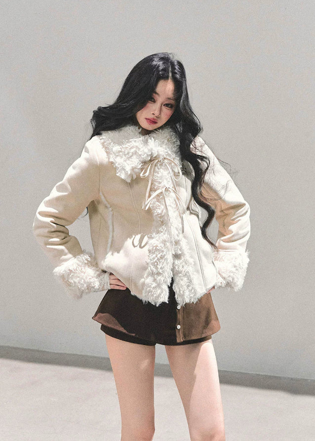 french fur jacket women, ivory plush winter coat, integrated fur cotton coat, warm winter padding jacket, soft girl winter outerwear, shearling style coat women, fw25 warm plush jacket, korean winter coat, cold protection jacket women
