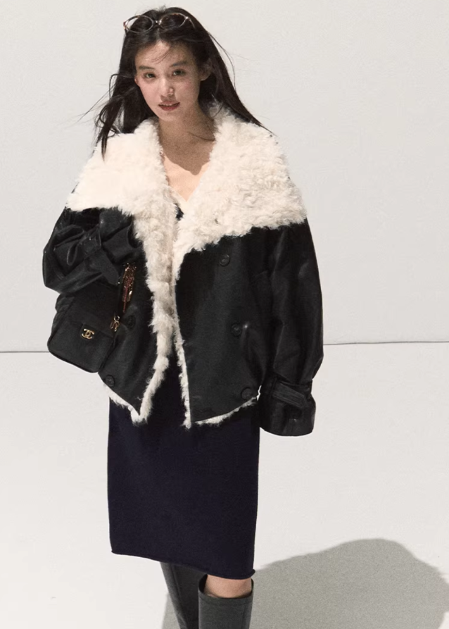 lamb wool leather jacket women, oversized shearling short coat, winter thick lapel jacket, faux shearling leather outerwear women, streetcore winter jacket 2025, osmanthus lamb wool coat, black short leather jacket women, korean winter fashion jacket, nowa tokyo winter outerwear
