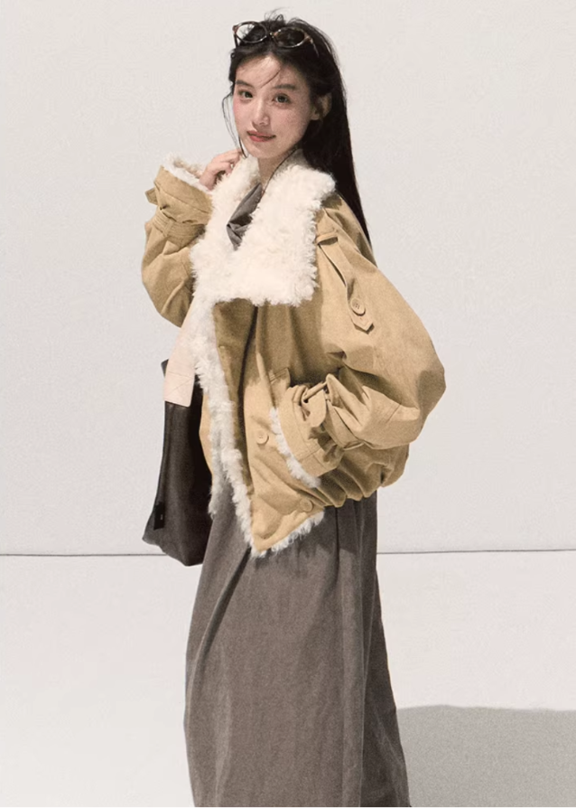 lamb wool leather jacket women, oversized shearling short coat, winter thick lapel jacket, faux shearling leather outerwear women, streetcore winter jacket 2025, osmanthus lamb wool coat, black short leather jacket women, korean winter fashion jacket, nowa tokyo winter outerwear
