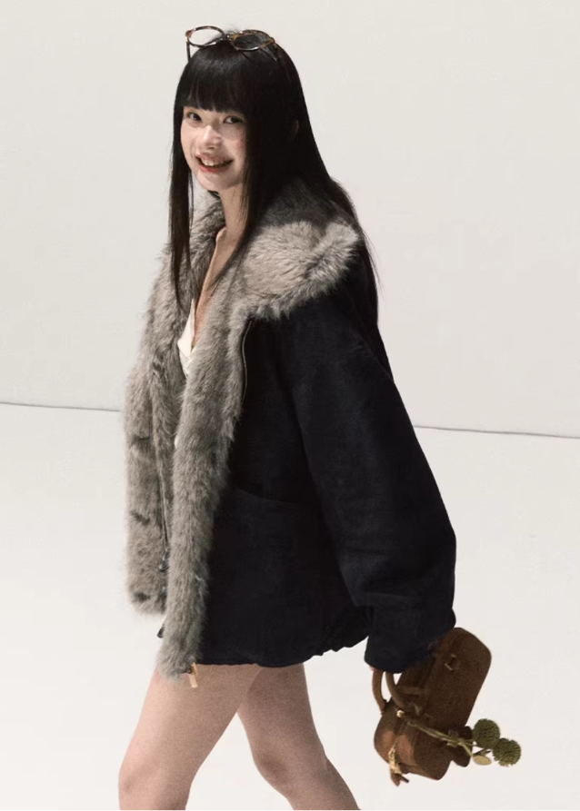 suede fur jacket women, eco friendly faux fur coat, winter 2025 suede outerwear, thick warm fur collar jacket, korean street winter coat, vintage suede shearling jacket, soft suede faux fur jacket women, oversized cozy winter outerwear, nowa tokyo high end street fashion
