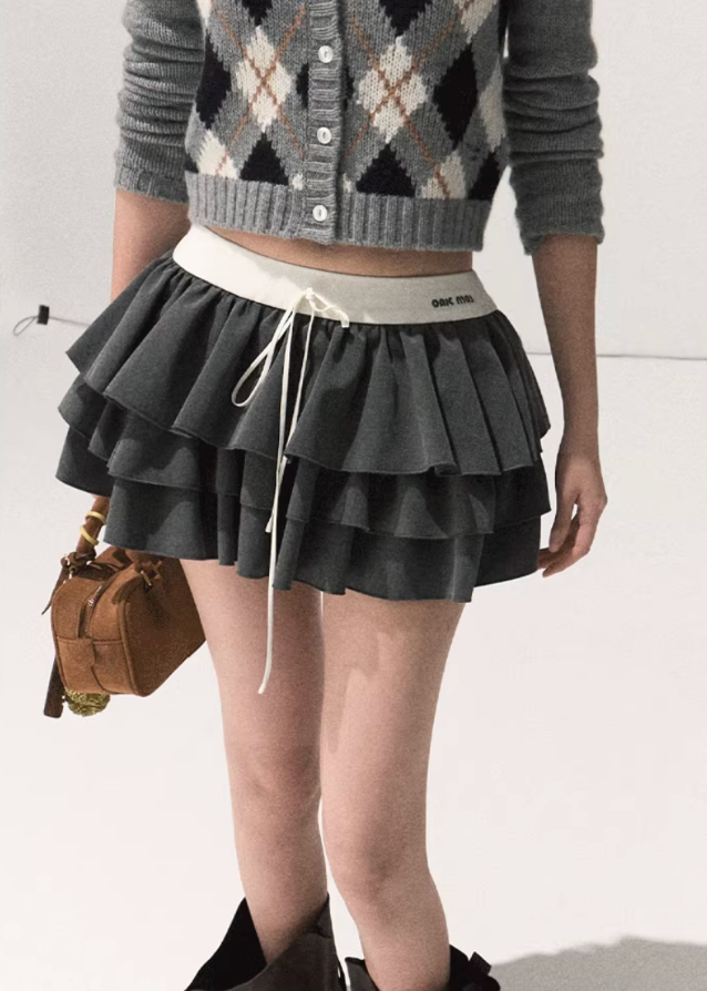 OAKMOO plaid wool skirt, layered mini skirt, autumn winter A-line skirt, puff skirt women, Korean style woolen skirt, preppy plaid short skirt, vintage academia outfit, high waist cake skirt, soft wool plaid fashion, OAKMOO AW collection