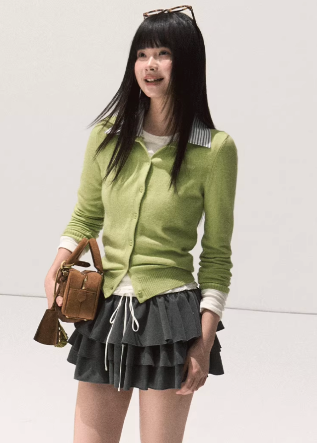 OAKMOO preppy knit top, wool layered sweater women, fake two piece long sleeve top, contrast collar knit blouse, autumn winter wool top, Korean fashion academia style, preppy girl outfit, soft slim fit knitwear, modern minimalist sweater, OAKMOO AW collection