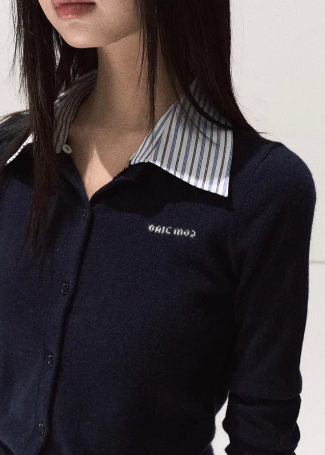 OAKMOO preppy knit top, wool layered sweater women, fake two piece long sleeve top, contrast collar knit blouse, autumn winter wool top, Korean fashion academia style, preppy girl outfit, soft slim fit knitwear, modern minimalist sweater, OAKMOO AW collection