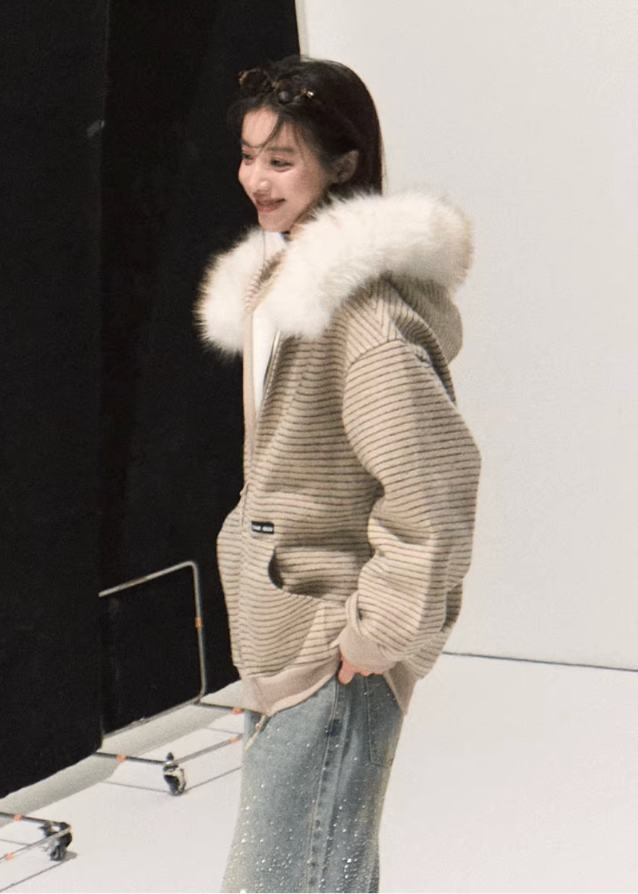 korean fur collar hoodie women, detachable fur hooded jacket, korean striped zip up sweatshirt, winter cozy hoodie women, seoul fashion fur trim jacket, korean fall winter casual outerwear, soft striped fleece hoodie, loose fit warm zip jacket, korean trendy fur hoodie outfit, minimalist beige stripe hoodie, oversized zip up streetwear, korean autumn winter sweatshirt, cute warm fur collar hoodie, comfy drawstring hood jacket, korean casual street style hoodie women