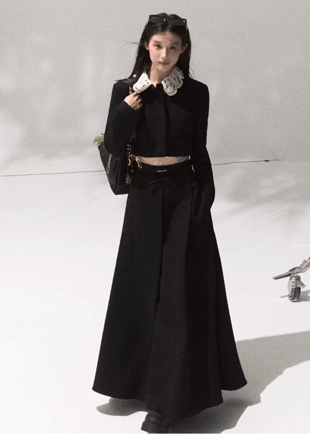 OAKMOO tweed two piece set, crochet collar suit women, wool handmade set outfit, vintage long skirt set, elegant autumn winter suit, chic Korean fashion outfit, tweed crop top set, OAKMOO AW collection, classic black skirt suit, minimalist luxury fashion