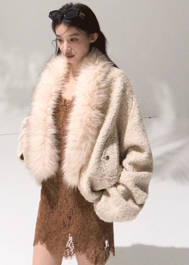 OAKMOO wool fur collar jacket, cropped shearling coat women, winter warm jacket, oversized faux fur coat, Korean fashion outerwear, cozy chic wool jacket, OAKMOO AW collection, short fleece coat women, stylish winter bomber, neutral tone jacket