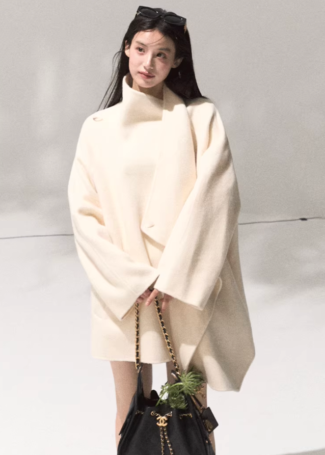 OAKMOO wool coat, long swing collar coat, full wool overcoat women, luxury winter jacket, belted wool wrap coat, minimalist draped coat, Korean fashion outerwear, OAKMOO AW collection, high-end wool trench, elegant long coat