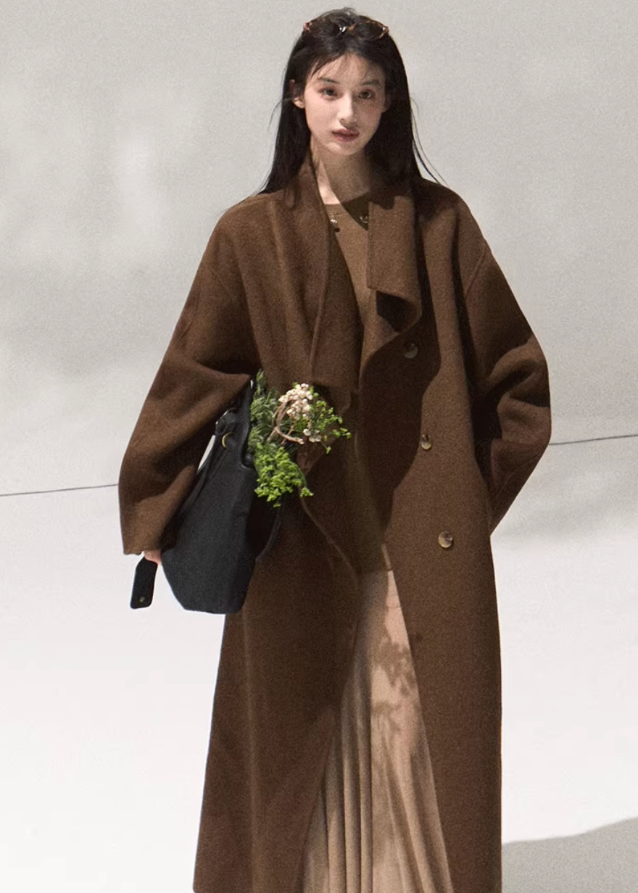 OAKMOO wool coat, long swing collar coat, full wool overcoat women, luxury winter jacket, belted wool wrap coat, minimalist draped coat, Korean fashion outerwear, OAKMOO AW collection, high-end wool trench, elegant long coat