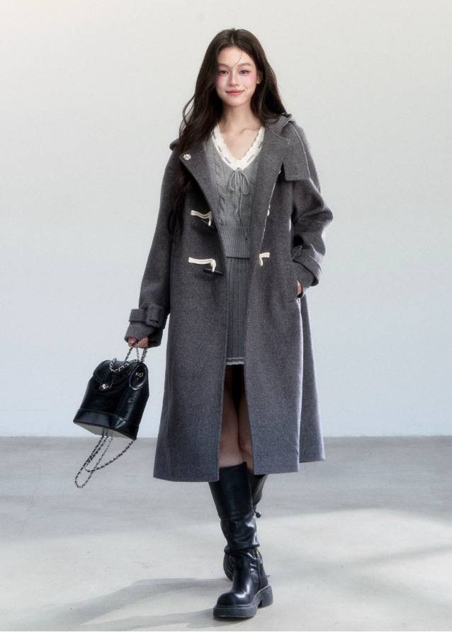 Fragileheart knit skirt set, lace V-neck sweater, pleated mini skirt outfit, luxury Korean fashion, quiet luxury womenswear, pastel noir aesthetic, elegant pre-autumn outfit, grey two-piece knit set, romantic feminine fashion, K-fashion 2025, vintage-inspired knitwear, soft Korean fashion, delicate pleated skirt look, refined knit coordination
