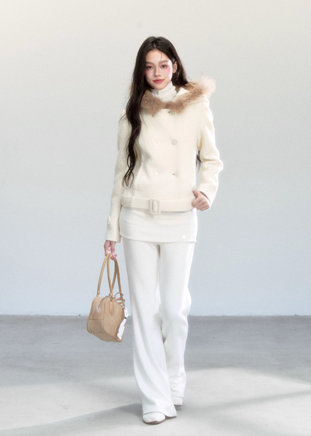 Fragileheart wool coat, cropped fur collar jacket, luxury Korean fashion, quiet luxury womenswear, beige tweed coat, pastel noir aesthetic, elegant winter outfit, short wool coat, K-fashion 2025, feminine outerwear, belted cropped jacket, modern Korean coat, soft winter fashion, sophisticated neutral outerwear

