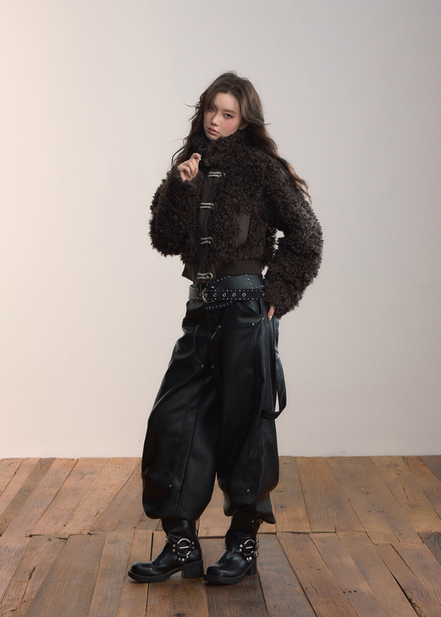 VIAPITTI fur jacket, heavyweight shearling coat, black turtleneck jacket, luxury streetwear women, edgy Korean fashion, winter warm outerwear, short fur coat, urban street couture, metal buckle jacket, black shearling top, K-fashion 2025, modern streetwear, bold feminine jacket, designer winter outfit
