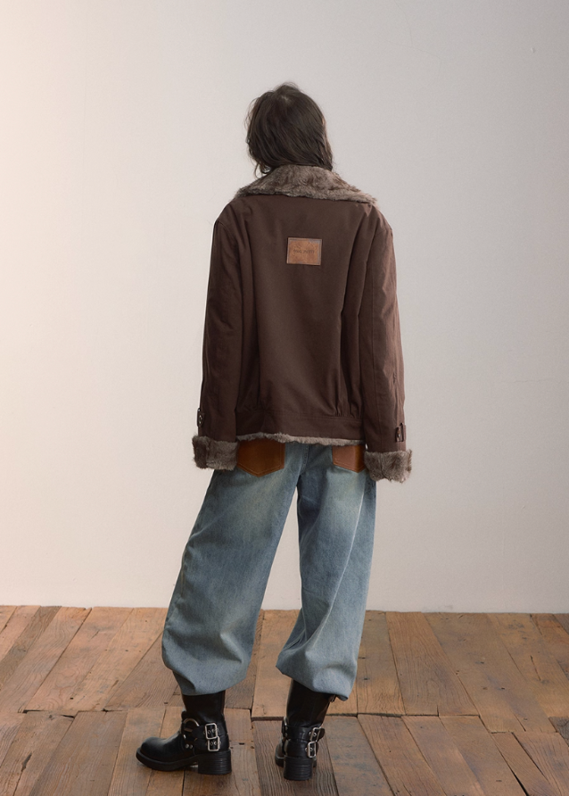 VIAPITTI reversible fur coat, eco fur winter jacket, horn buckle coat, heavy industry streetwear, autumn winter warm jacket, edgy Korean fashion, two-way shearling coat, luxury street outerwear, industrial street style, reversible women’s coat, plush fur jacket, K-fashion 2025, warm street utility coat, modern urban outerwear
