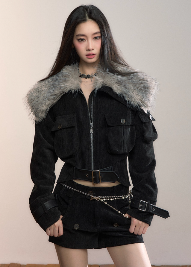 VIAPITTI fur collar jacket, leopard print winter coat, heavy industry streetwear, belted warm jacket, edgy Korean fashion, autumn winter outerwear, large fur collar coat, cargo pocket jacket, thickened warm top, luxury street fashion, K-fashion 2025, industrial chic coat, bold streetwear jacket, urban cold season outfit
