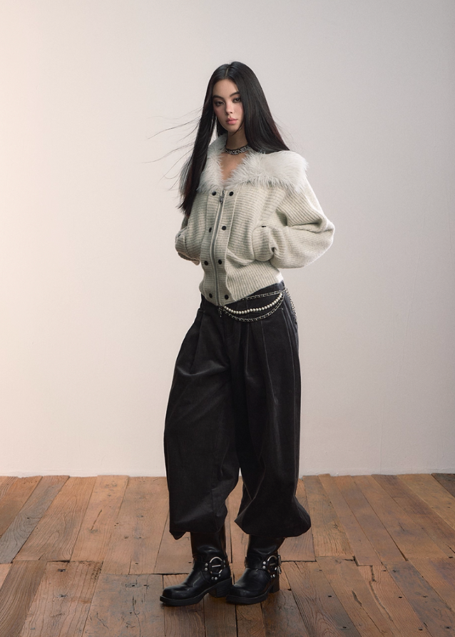 VIAPITTI fur collar knit jacket, heavy knit sweater coat, edgy Korean fashion, autumn winter knitwear, industrial street style, large sleeve knit jacket, waist cinched sweater top, luxury streetwear women, fur trim knit top, K-fashion 2025, thick warm knit jacket, modern street couture, warm winter knit outfit
