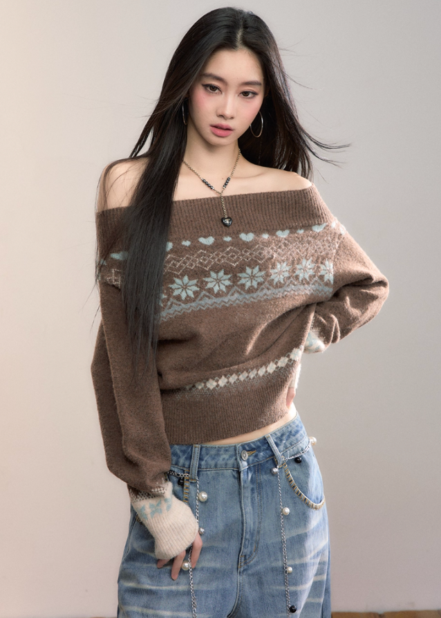 VIAPITTI off shoulder knit, fair isle sweater women, contrast wool knitwear, edgy Korean fashion, autumn winter sweater, one shoulder knit top, street style knitwear, Nordic pattern sweater, K-fashion 2025, warm wool knitted top, urban chic sweater, relaxed street knit, soft winter outfit, modern Korean streetwear
