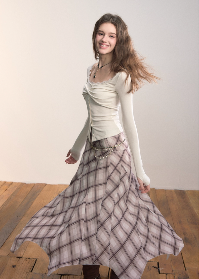 VIAPITTI lace top, single breasted long sleeve, slim fit T-shirt, edgy Korean fashion, autumn streetwear top, lace trim inner shirt, ruched front top, minimalist street style, versatile base layer, K-fashion 2025, slim long sleeve tee, soft street femininity, modern urban womenswear
