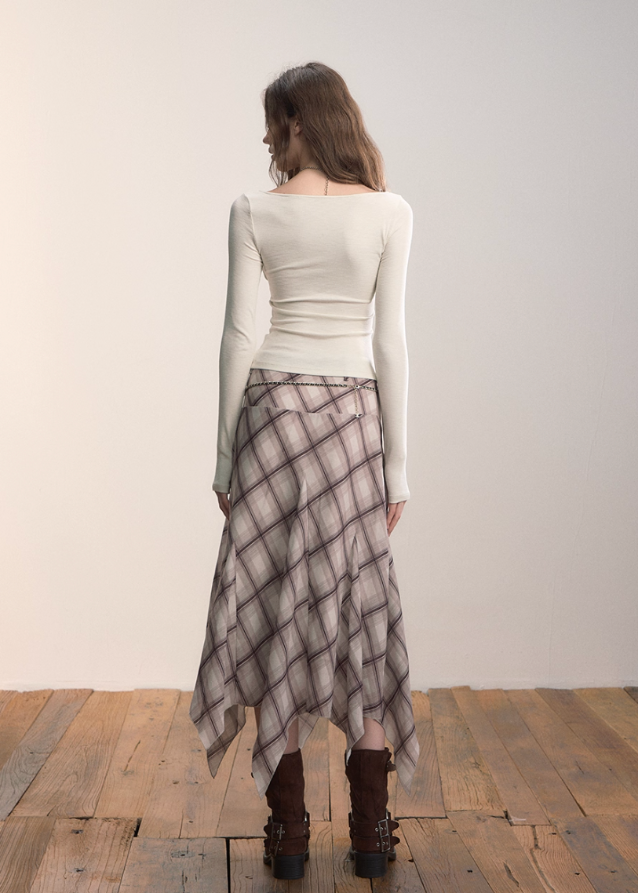 VIAPITTI lace top, single breasted long sleeve, slim fit T-shirt, edgy Korean fashion, autumn streetwear top, lace trim inner shirt, ruched front top, minimalist street style, versatile base layer, K-fashion 2025, slim long sleeve tee, soft street femininity, modern urban womenswear
