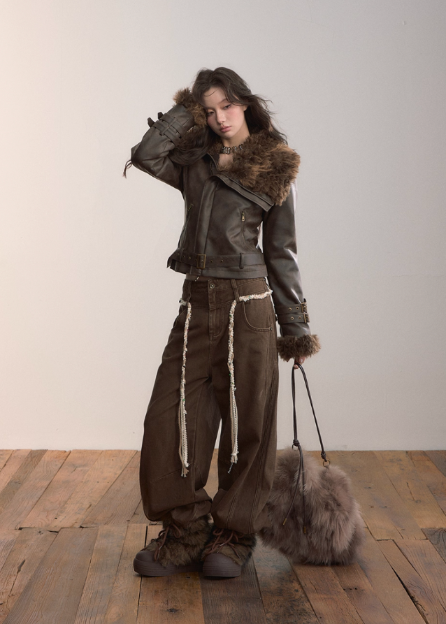 VIAPITTI faux fur jacket, heavy industry short coat, big fur collar lapel, autumn winter fur jacket, edgy Korean fashion, industrial streetwear women, imitation fur aviator jacket, rugged shearling coat, K-fashion 2025, warm winter street coat, urban grunge jacket, faux fur integrated top
