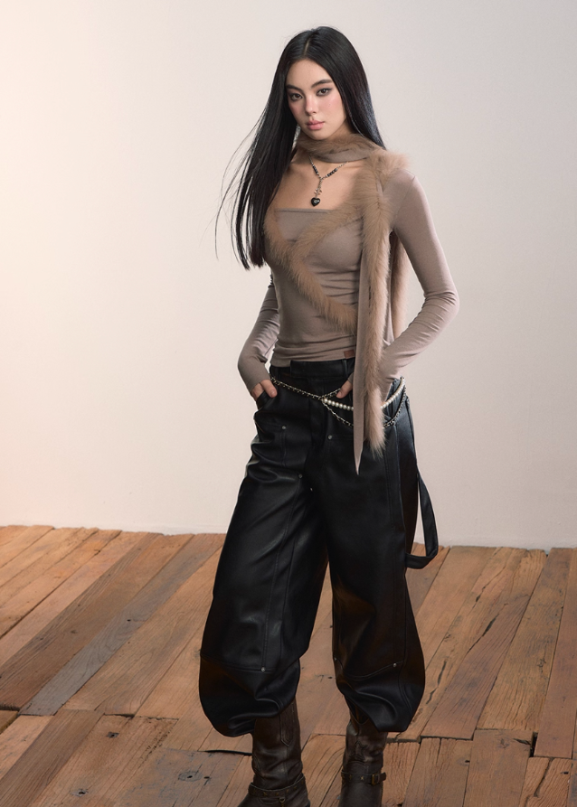 VIAPITTI fox fur knit top, fur trim sweater set, real fox fur scarf, edgy Korean fashion, autumn winter fur knitwear, slim fit sweater women, industrial luxe streetwear, spliced fur knit top, K-fashion 2025, luxury street outfit, warm fur scarf set, modern high femme street style
