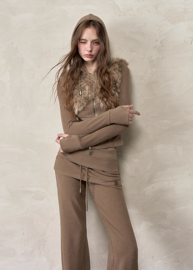 VIAPITTI fur hoodie, fur collar hoodie women, vintage fur trim jacket, cropped zip hoodie, slim fit fur sweatshirt, autumn winter streetwear hoodie, grunge style fur jacket, Korean edgy fashion hoodie, faux fur zip-up top, women’s slim street jacket
