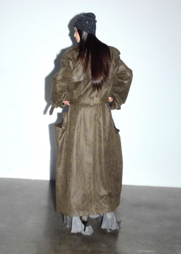 korean trench coat, distressed long trench coat, oversized pocket trench, nomadic style coat, vintage earth tone trench, jnylon streetwear coat, cargo maxi trench women, rock artist style coat, deconstructed trench coat, grunge long coat women, layered street fashion, brown distressed trench, korean oversized coat, avant garde outerwear, urban wanderer coat
