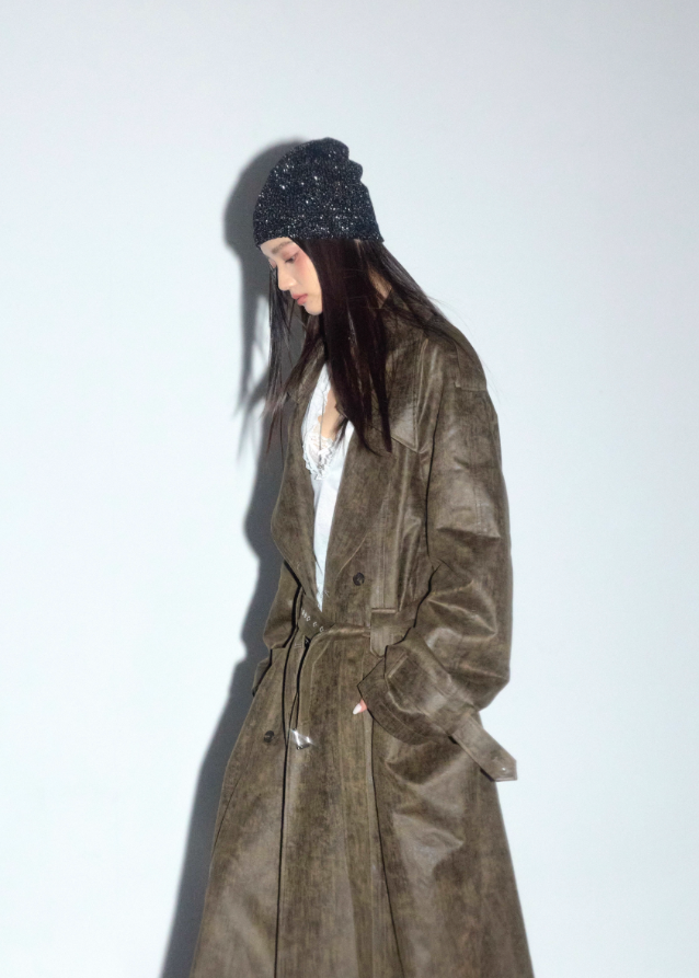 korean trench coat, distressed long trench coat, oversized pocket trench, nomadic style coat, vintage earth tone trench, jnylon streetwear coat, cargo maxi trench women, rock artist style coat, deconstructed trench coat, grunge long coat women, layered street fashion, brown distressed trench, korean oversized coat, avant garde outerwear, urban wanderer coat
